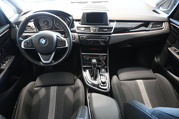 BMW 218d 9 of 21