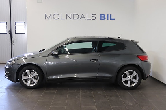 Volkswagen Scirocco 2 of 5