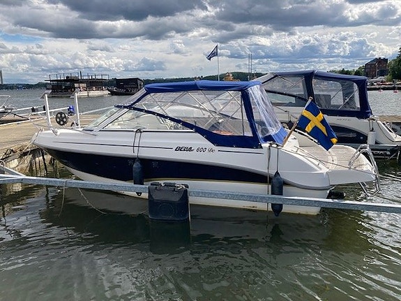 Bella 600 DC -13 Mercruiser 3,0