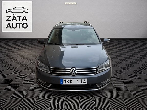 Volkswagen Passat 2 of 5