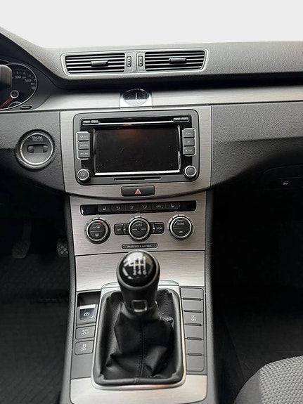 Volkswagen Passat 11 of 20