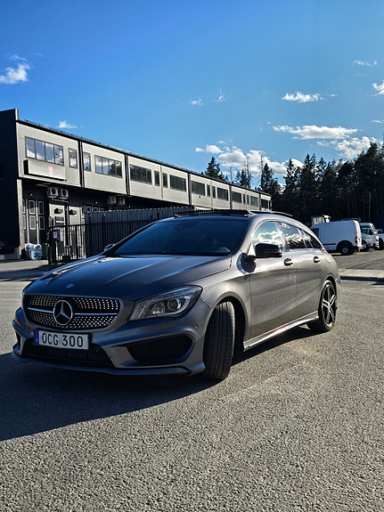 Mercedes-Benz CLA220 d 4 of 5