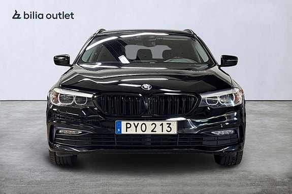BMW 520d 3 of 5
