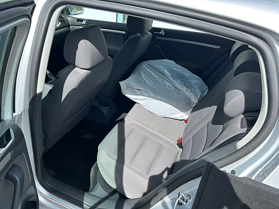 Volkswagen Golf V 5 of 13
