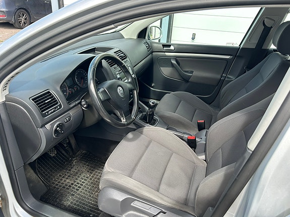 Volkswagen Golf V 8 of 13