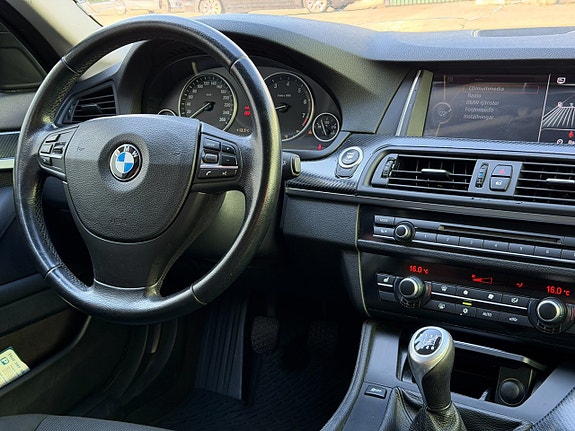 BMW 523i 17 of 24