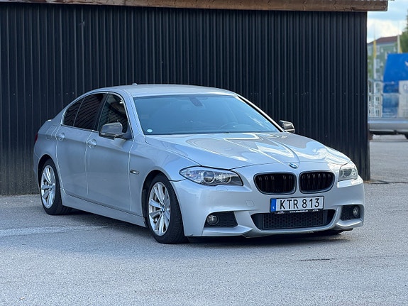 BMW 523i 4 of 5