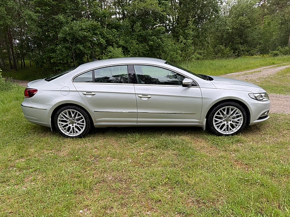 Volkswagen CC 4 of 5