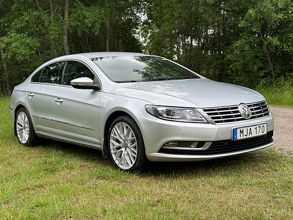 Volkswagen CC 3 of 5