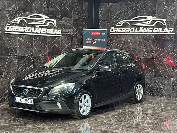 Volvo V40 Cross Country 8 of 26
