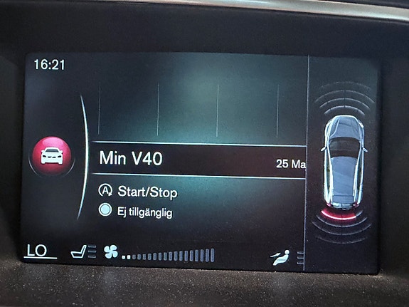 Volvo V40 Cross Country 22 of 26