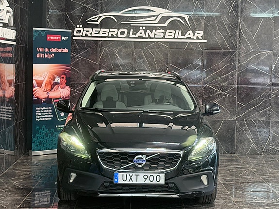 Volvo V40 Cross Country 10 of 26