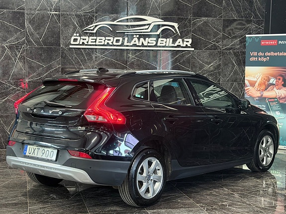 Volvo V40 Cross Country 4 of 26