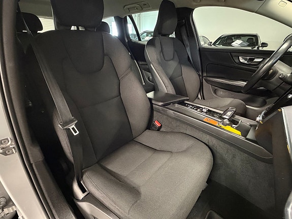 Volvo V60 Cross Country 22 of 25