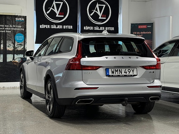 Volvo V60 Cross Country 5 of 5