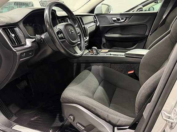 Volvo V60 Cross Country 20 of 25
