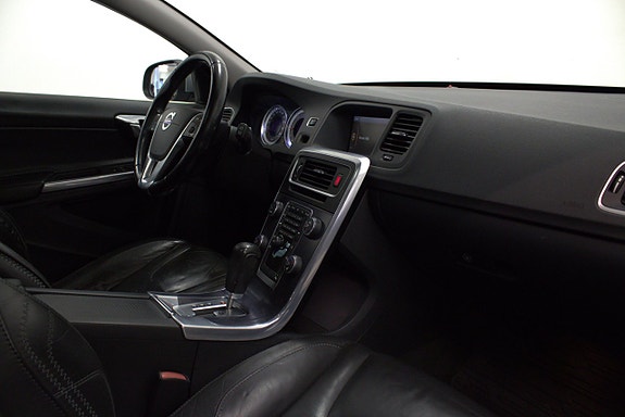 Volvo V60 17 of 27