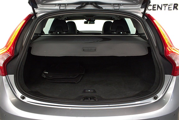 Volvo V60 27 of 27