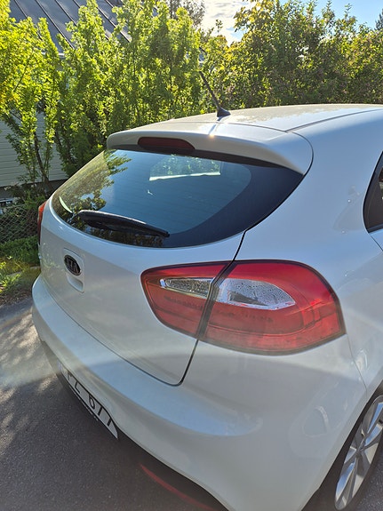 Kia Rio 5 of 7