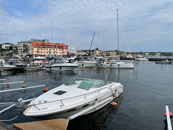 Sea Ray 280 Sun Sport -98 2 x Mercruiser 383 MAG 6,2 L -11 2 of 12