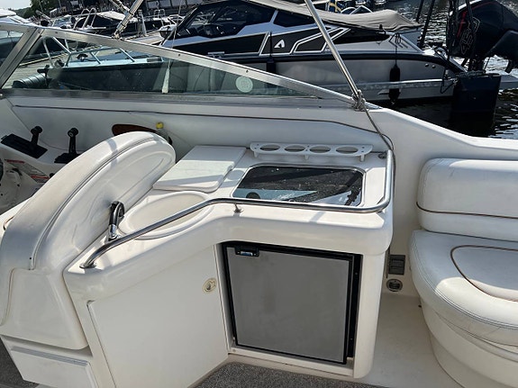 Sea Ray 280 Sun Sport -98 2 x Mercruiser 383 MAG 6,2 L -11 5 of 12