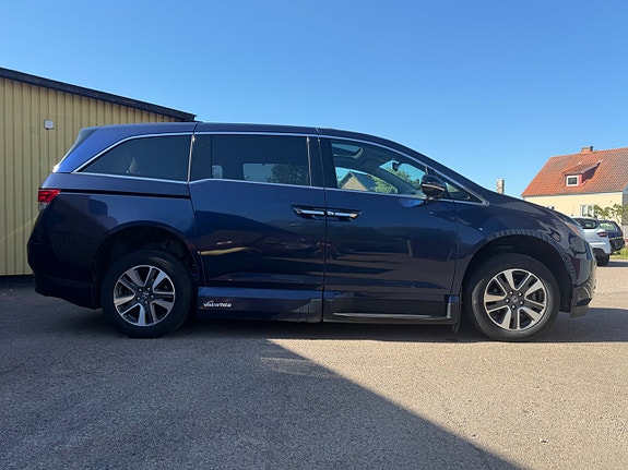 Honda Odyssey 3 of 5