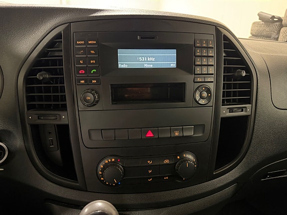 Mercedes-Benz Vito 109 13 of 18