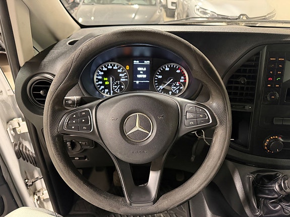Mercedes-Benz Vito 109 17 of 18