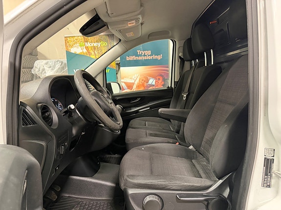 Mercedes-Benz Vito 109 12 of 18