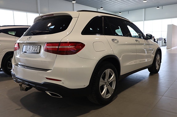 Mercedes-Benz GLC250 d 3 of 5