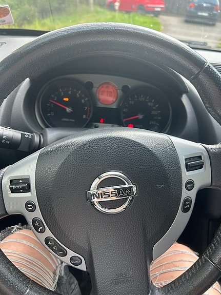 Nissan Qashqai 3 of 5
