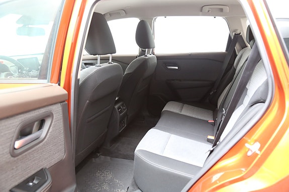 Nissan X-Trail 23 of 26