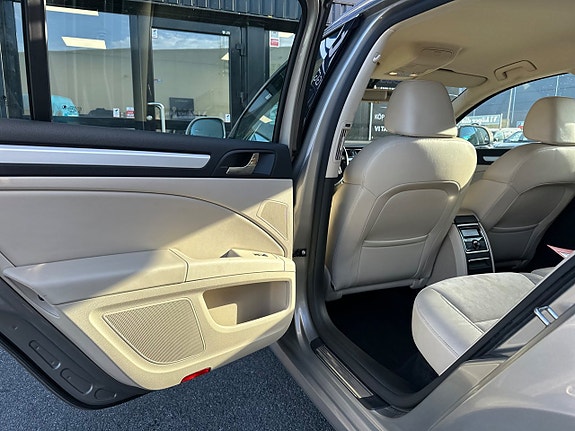 Skoda Superb 15 of 24