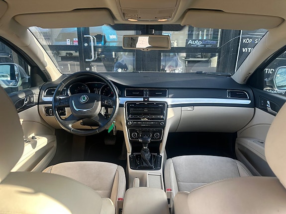 Skoda Superb 18 of 24