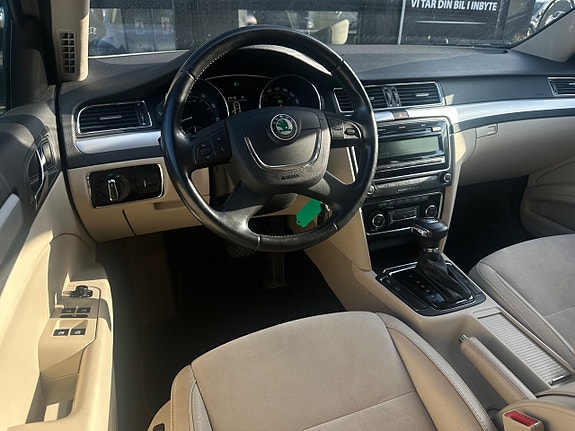Skoda Superb 11 of 24