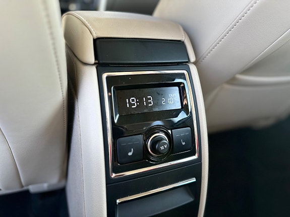 Skoda Superb 19 of 24