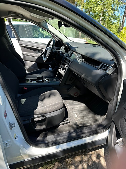 Land Rover Discovery Sport 8 of 12