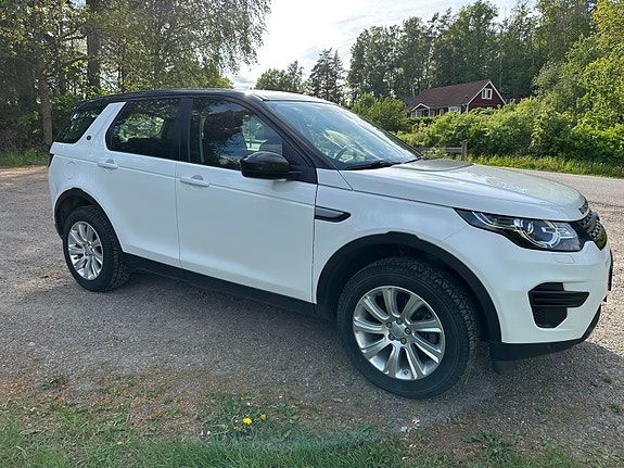Land Rover Discovery Sport 4 of 5