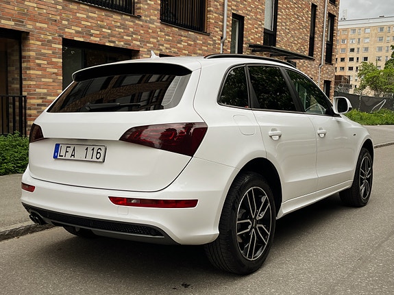 Audi Q5 2 of 5