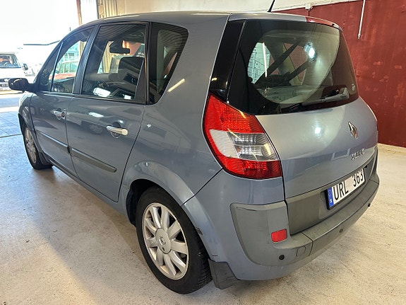 Renault Scenic II 7 of 10