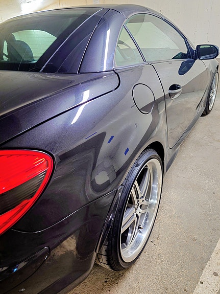 Mercedes-Benz SLK55 4 of 5
