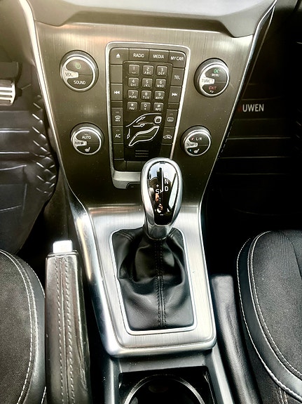 Volvo V40 7 of 10