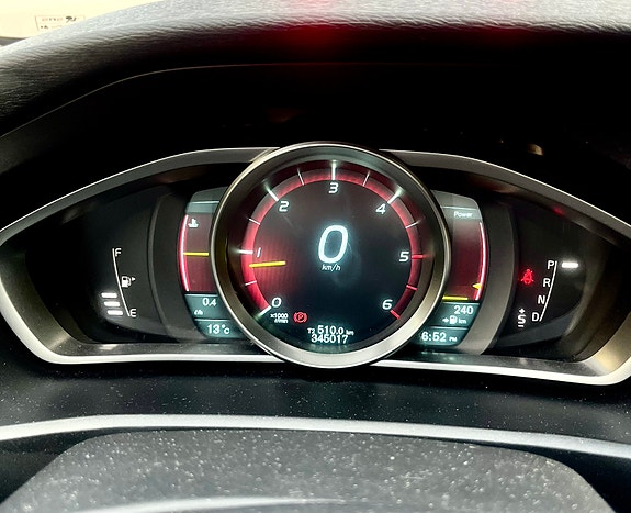 Volvo V40 9 of 10