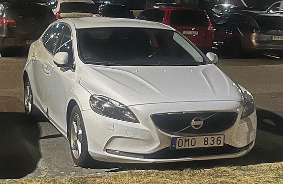 Volvo V40 5 of 5