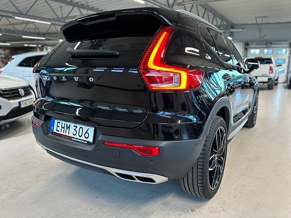 Volvo XC40 5 of 5