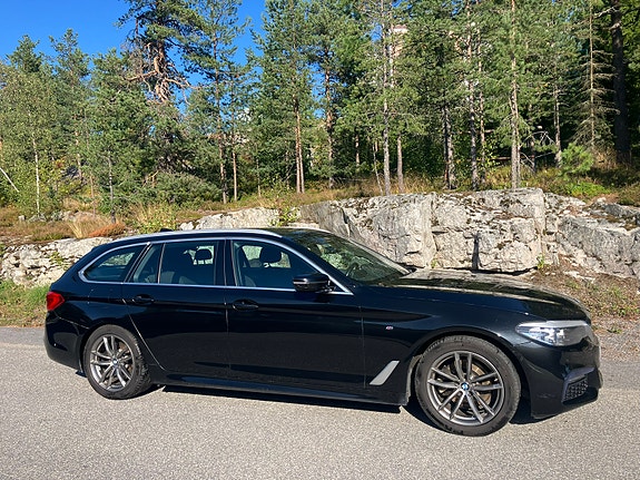 BMW 520d 2 of 5