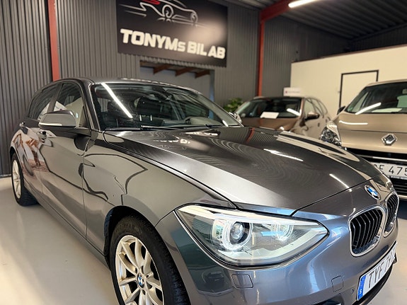 BMW 120d 3 of 5