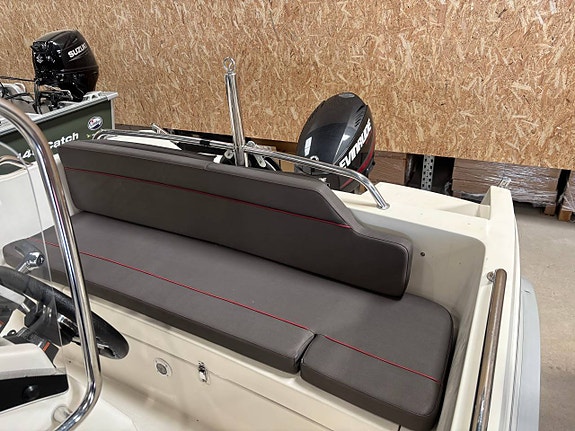 HR 480sc Evinrude E-TEC 60hp 7 of 12
