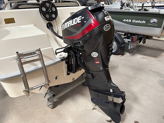 HR 480sc Evinrude E-TEC 60hp 11 of 12