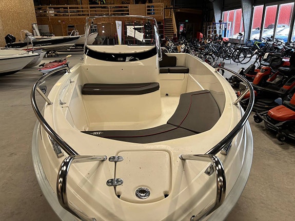 HR 480sc Evinrude E-TEC 60hp 5 of 12